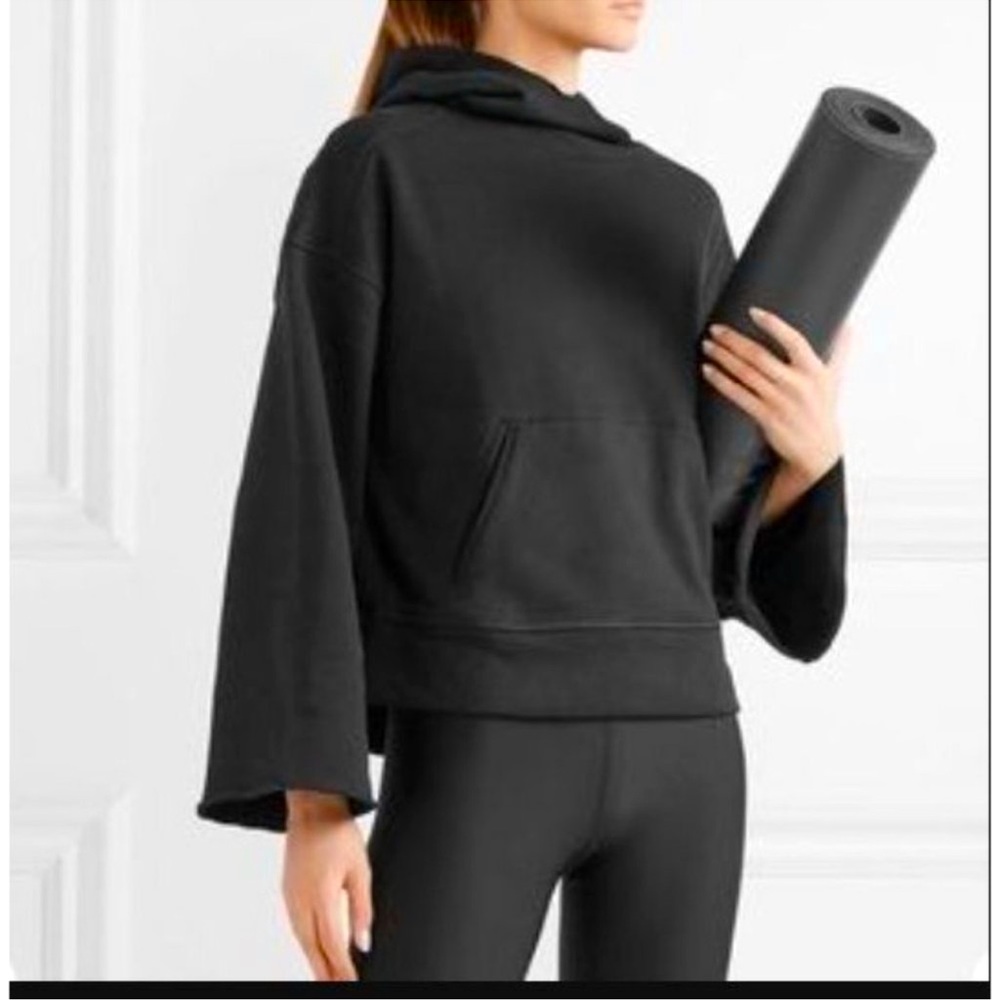 ALO YOGA ACCOLADE sweatpants and LOW KEY HOODIE SET